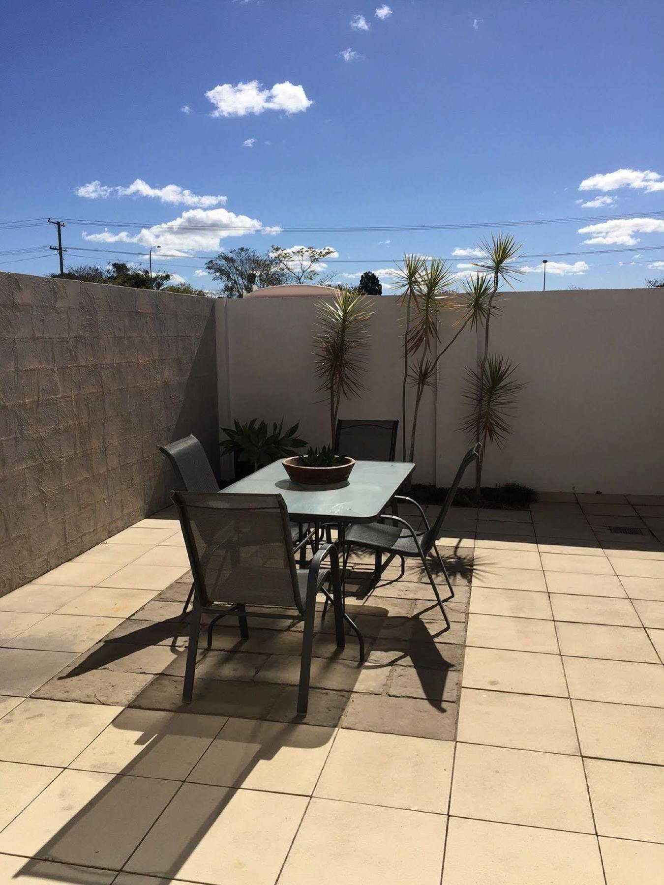 Alexandra Apartments Bundaberg Luaran gambar